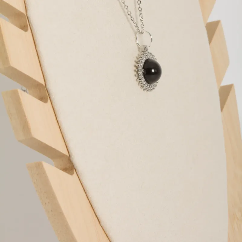 Collier « flamme solaire »
