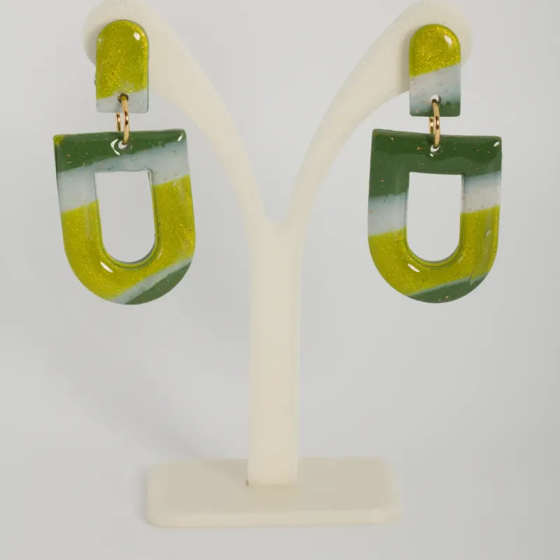 Boucles jaunes et vertes