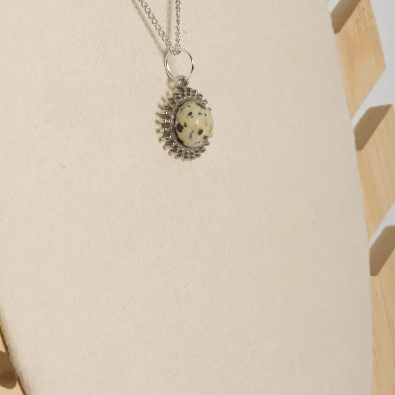 Collier « flamme solaire »