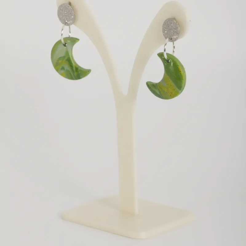 Boucles blanches et vertes