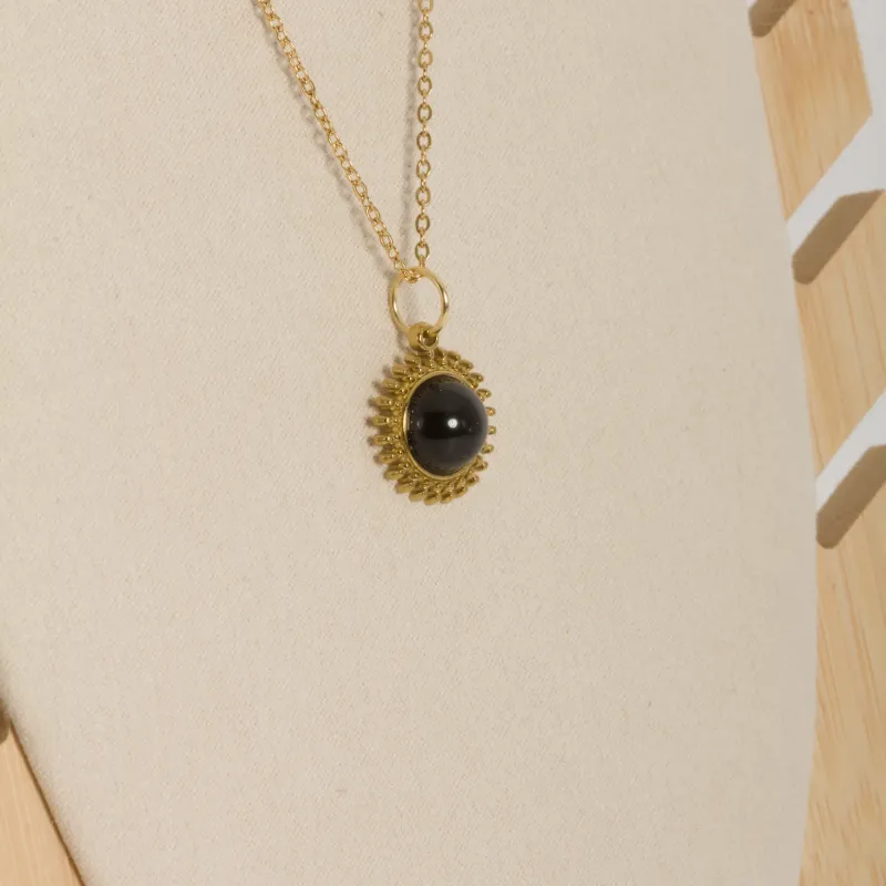 Collier « flamme solaire »