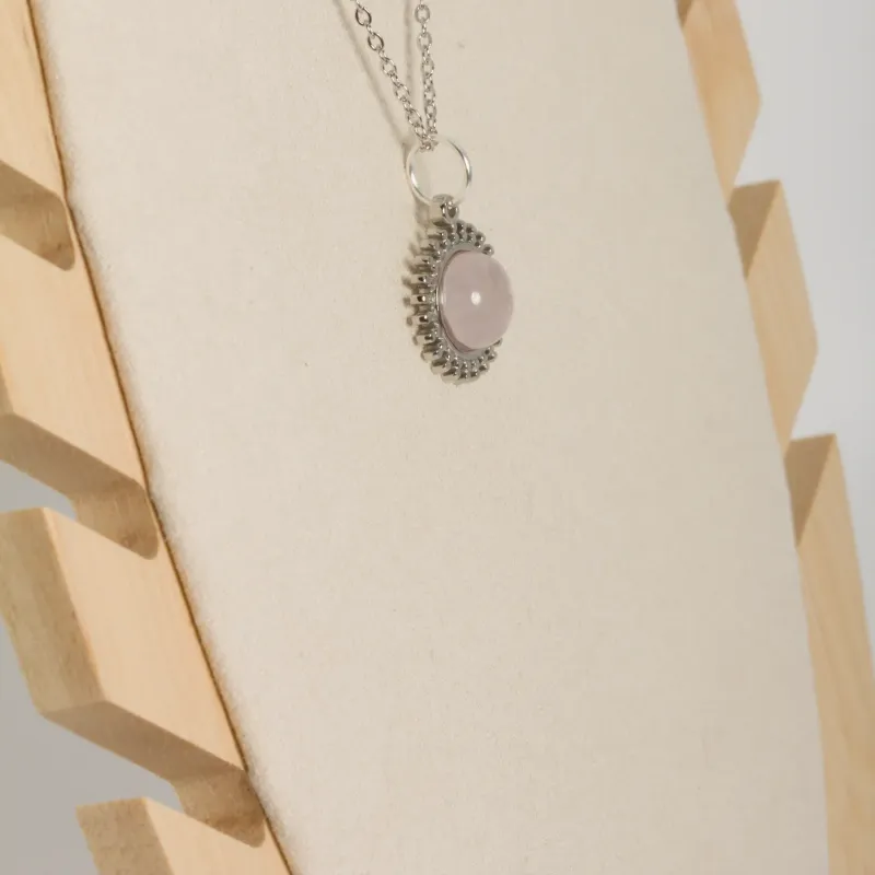 Collier « flamme solaire »