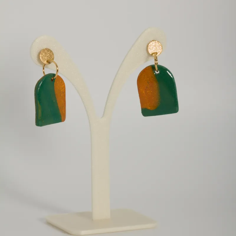 Boucles vertes et oranges