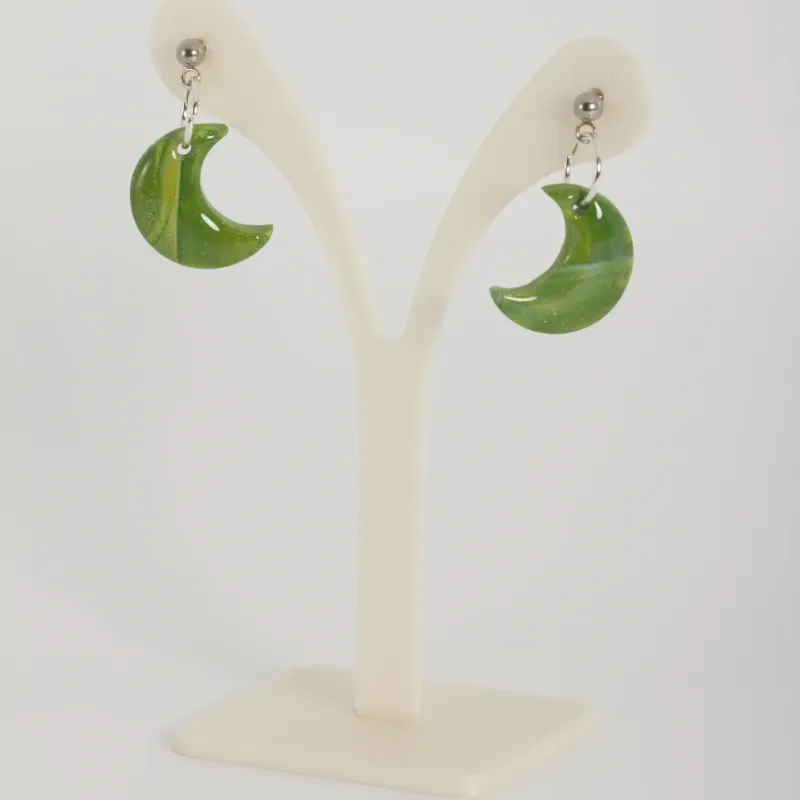 Boucles blanches et vertes