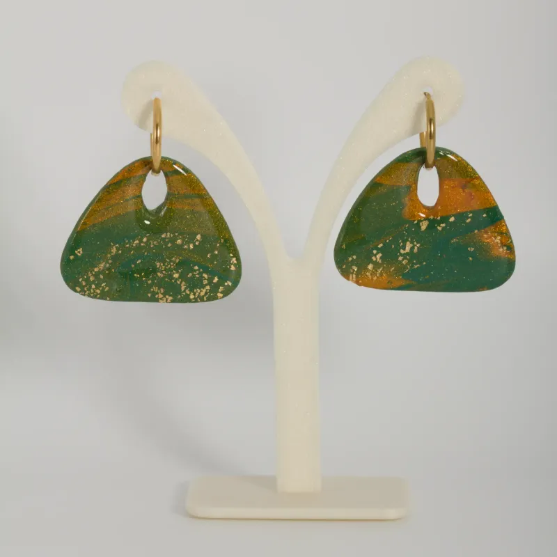 Boucles vertes et oranges