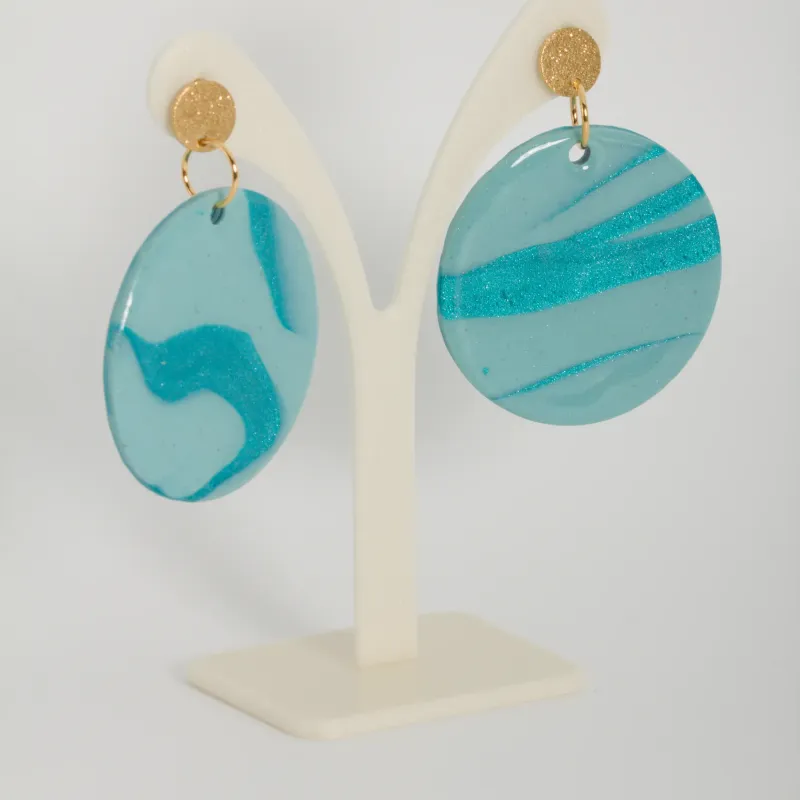 Boucles bleu clair