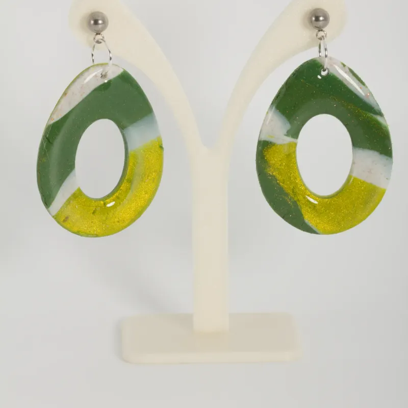 Boucles jaunes et vertes