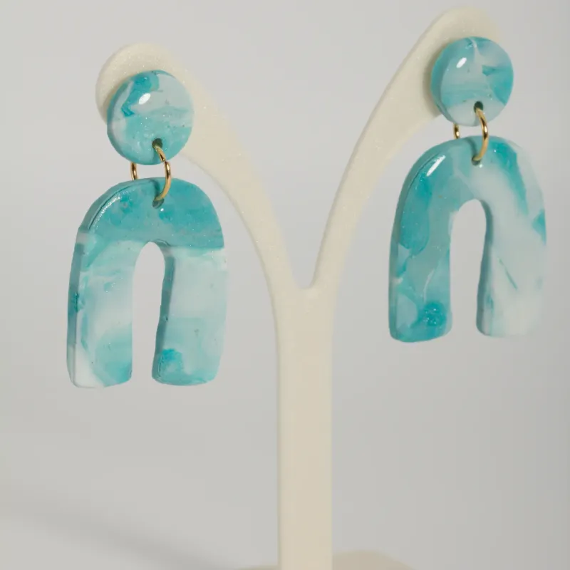 Boucles bleu clair