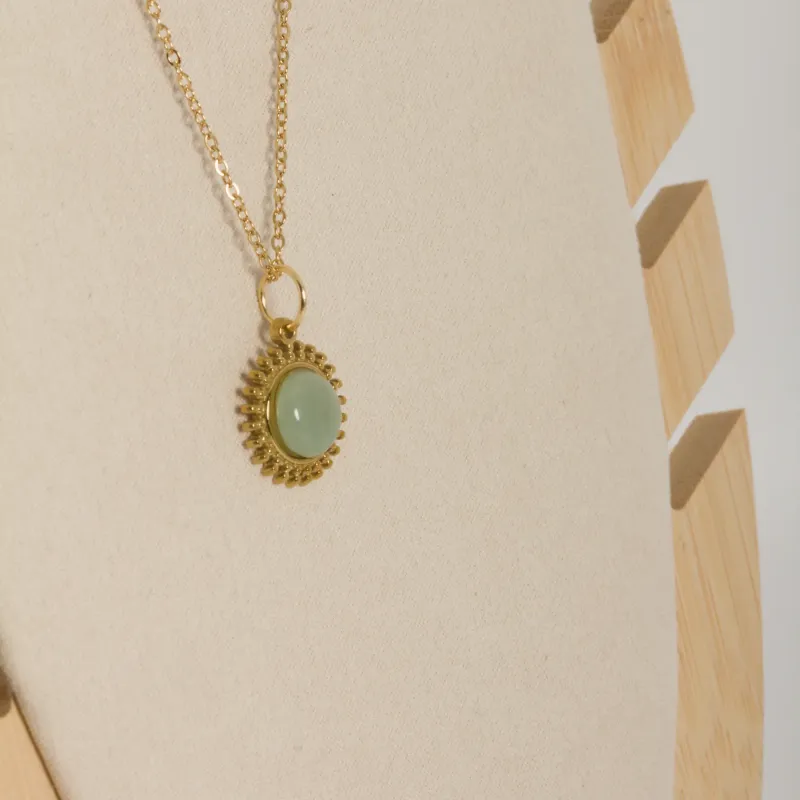 Collier « flamme solaire »